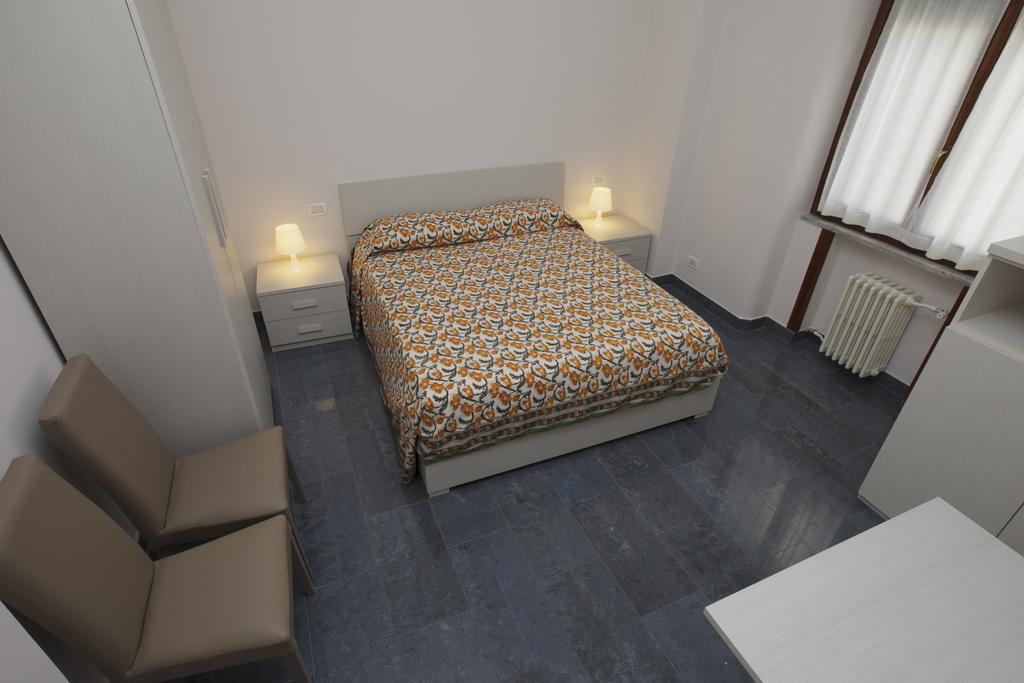 Italy Inn Genova Rom bilde