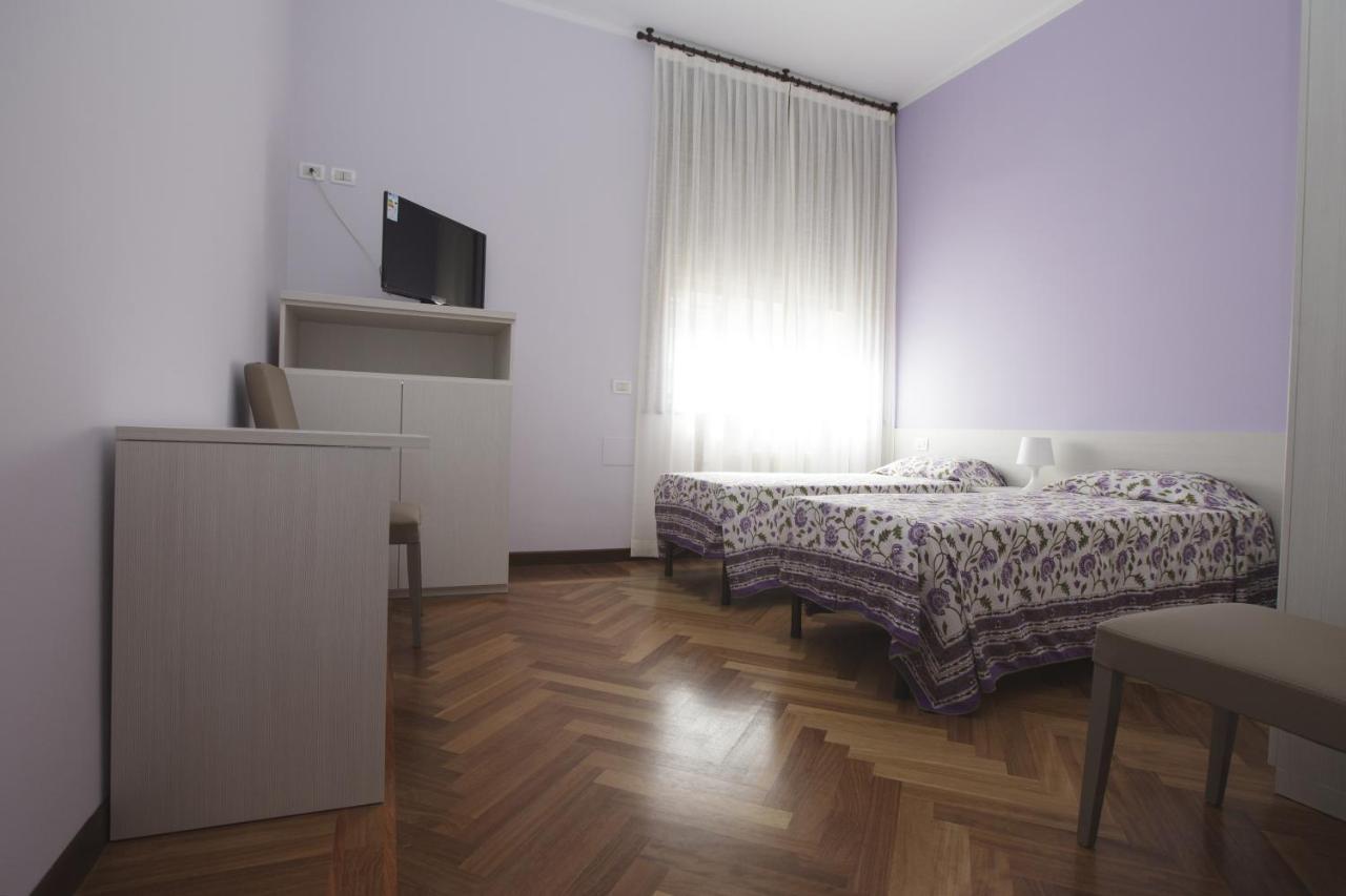 Italy Inn Genova Rom bilde