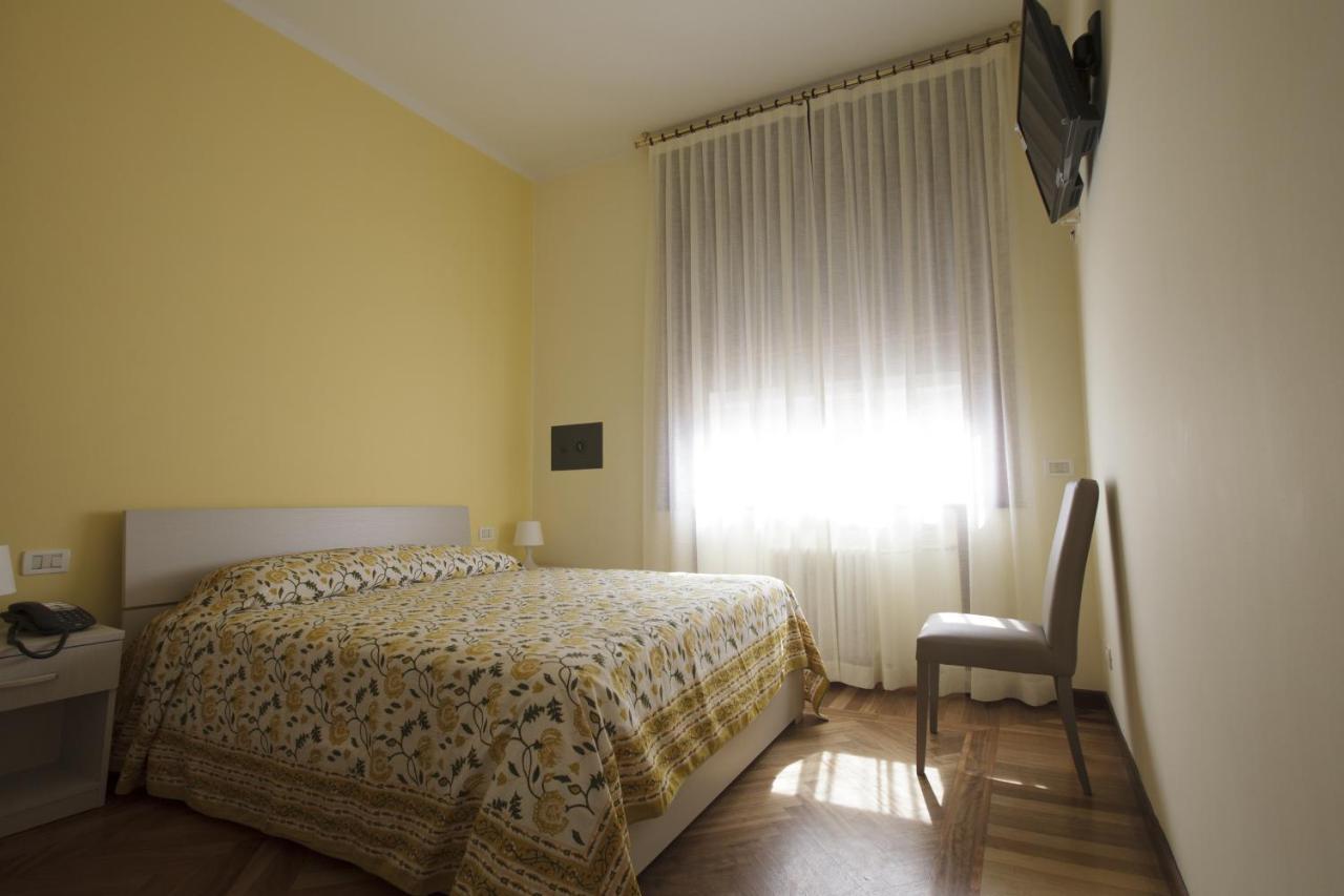 Italy Inn Genova Rom bilde