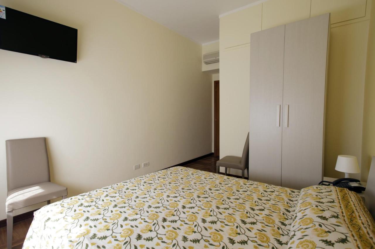 Italy Inn Genova Rom bilde